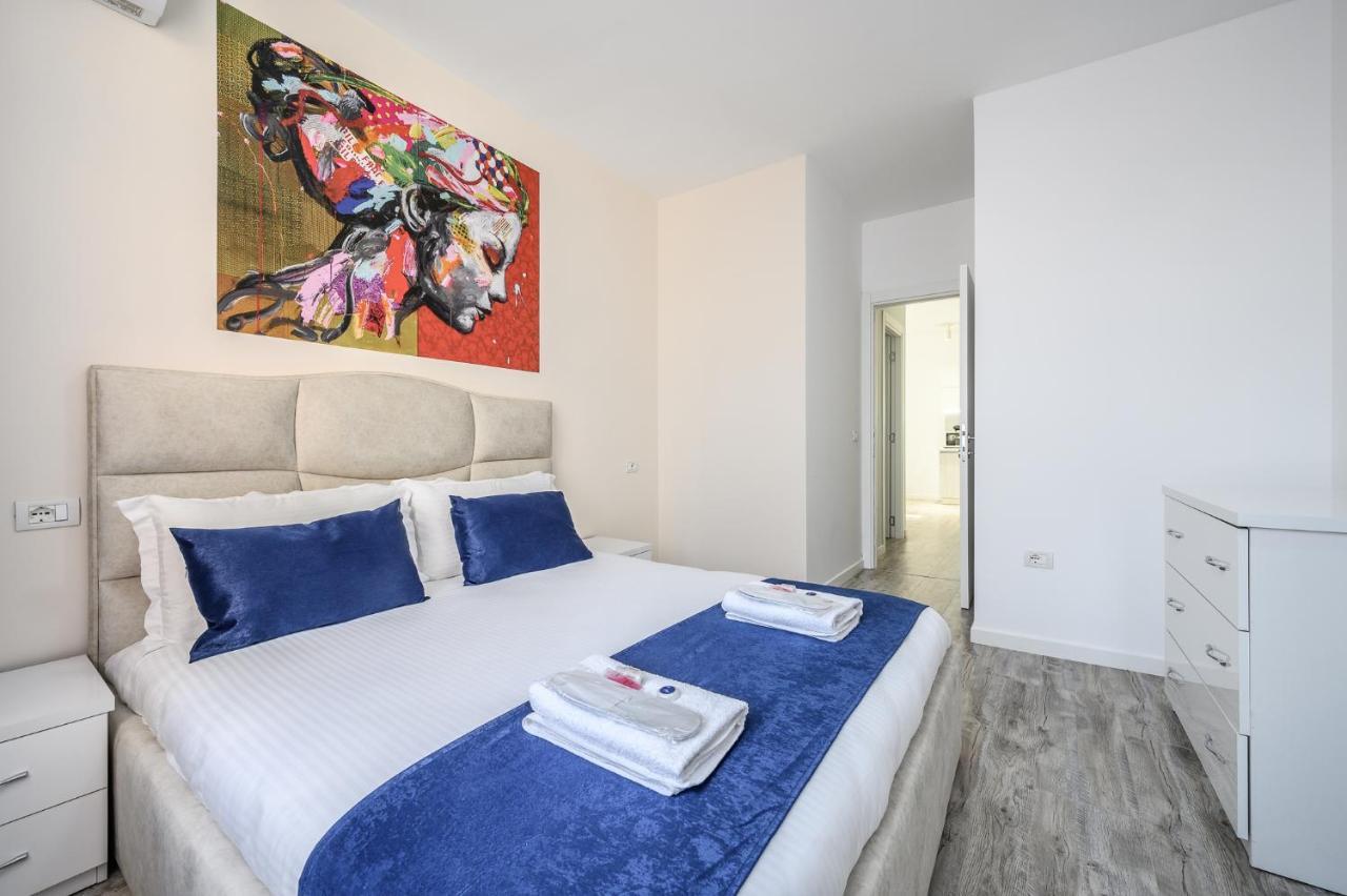 Miku Apartment-Modernly Designed Downtown Тирана Екстериор снимка