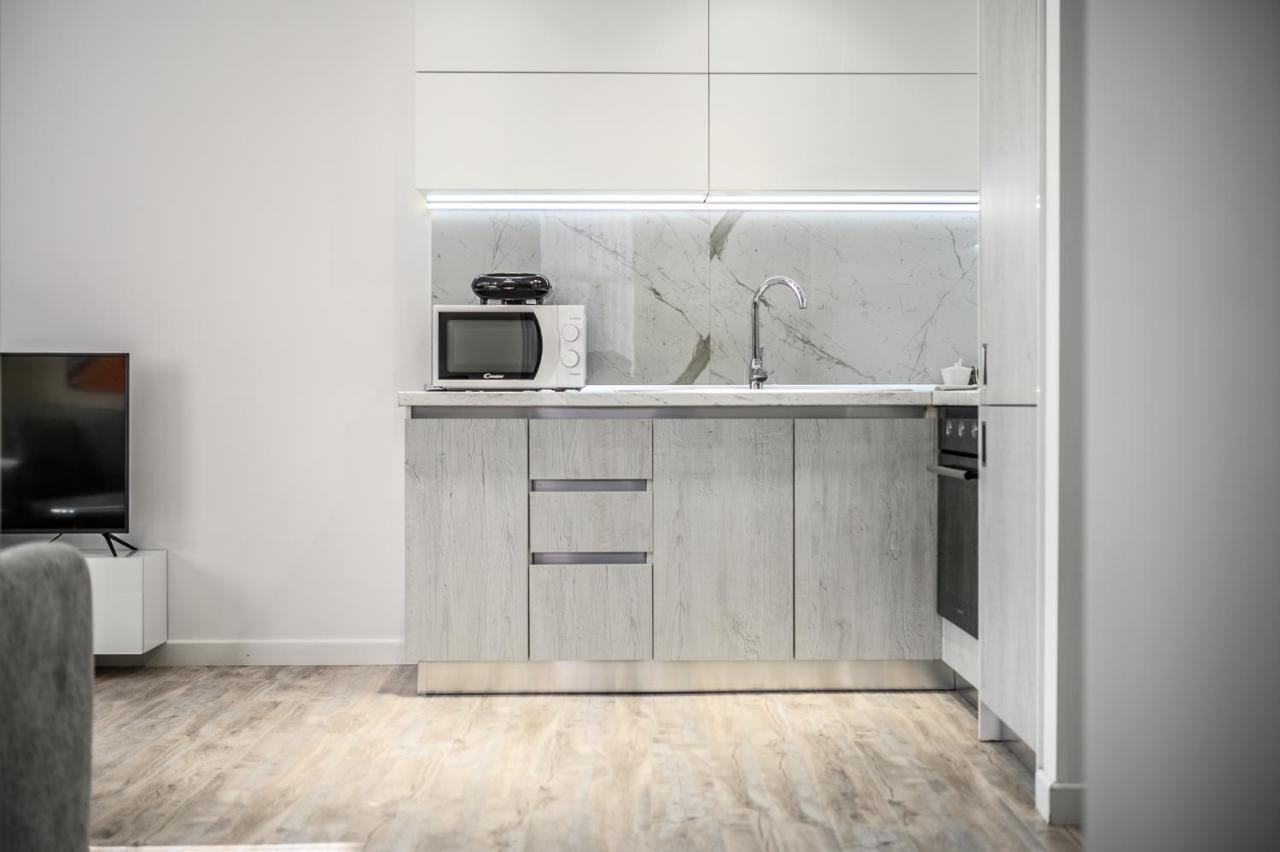 Miku Apartment-Modernly Designed Downtown Тирана Екстериор снимка
